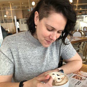 Meet your Posher, Rebecca